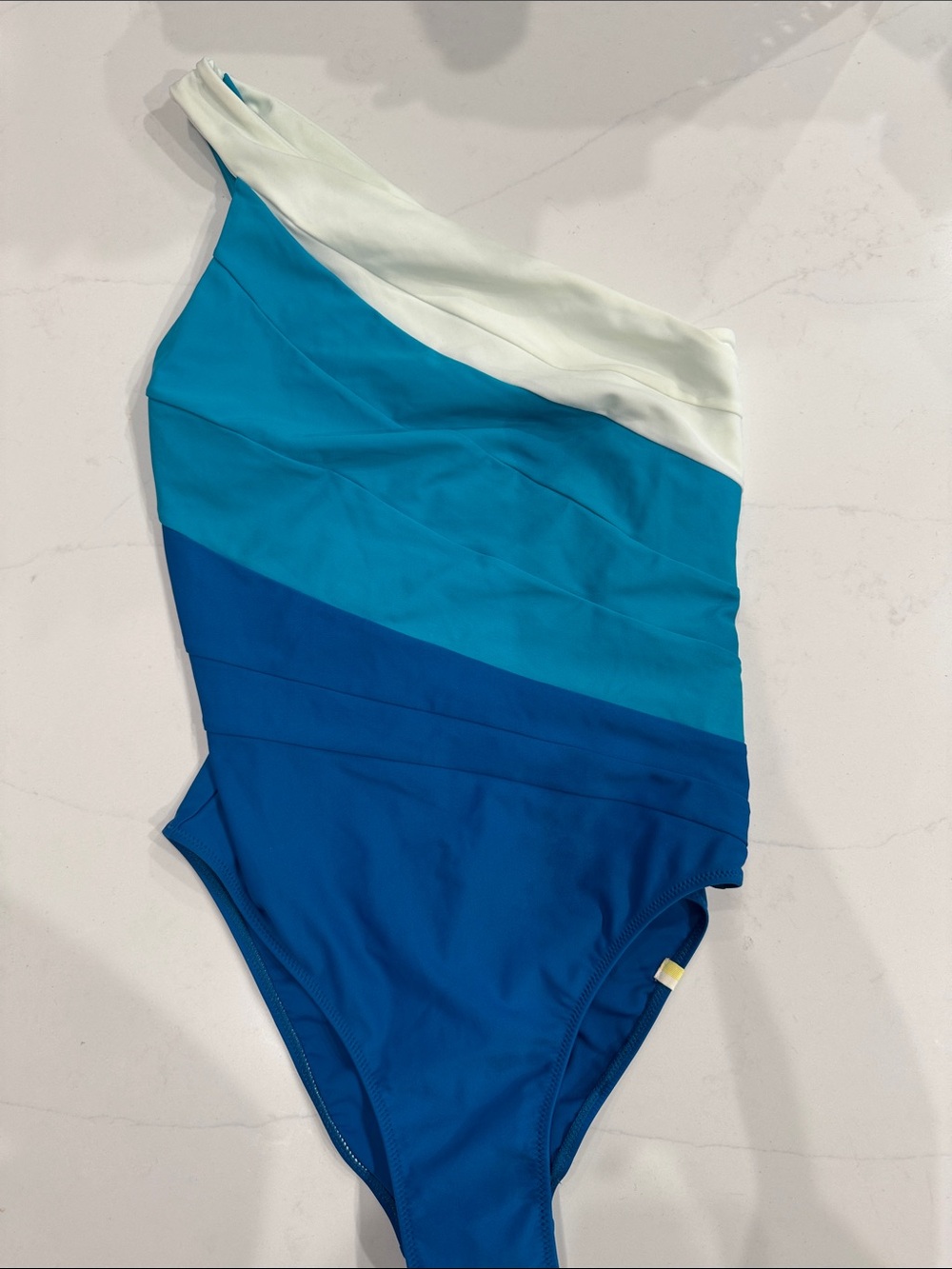 One-Shoulder One-Piece Swimsuit -